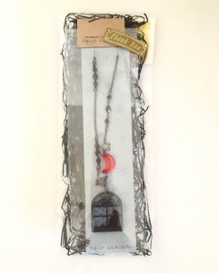 まどねこペンダント