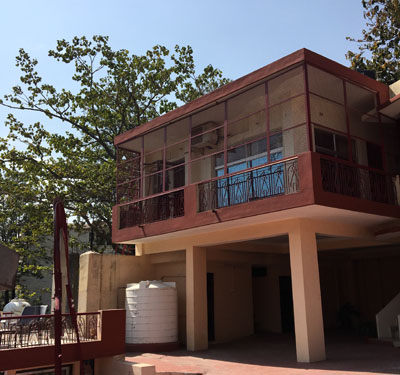 ヨガニケタンの部屋外観