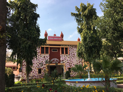 メディテーションホール外観