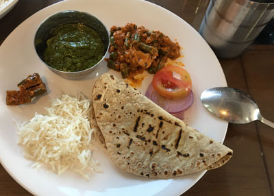 レストランのカレー