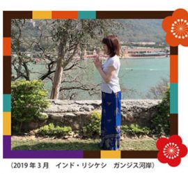 インド　ガンジス河岸にて